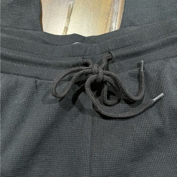 Sunday Best Aritzia Baby Waffle Jogger Black - Medium - Picture 7 of 8